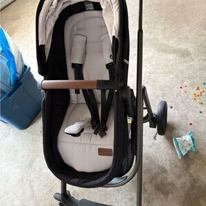 Maxi Cosi Tayla Stroller